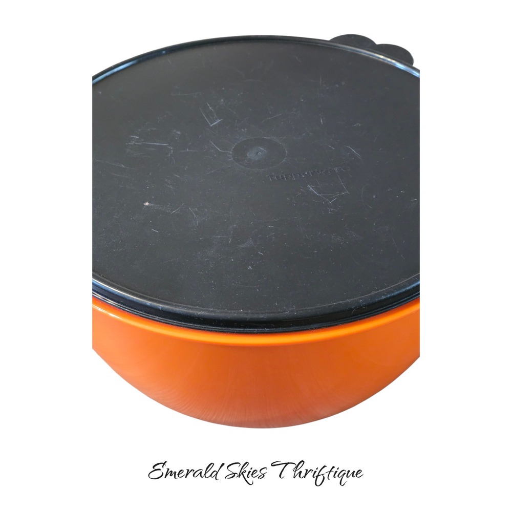 Tupperware Halloween Thatsa MegaBowl orange w Black Lid 10 L /42 cup - Picture 2 of 4